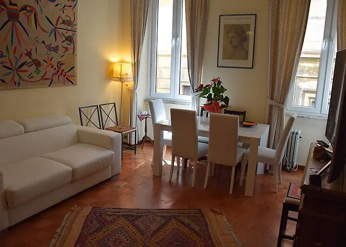 Sara Guest House